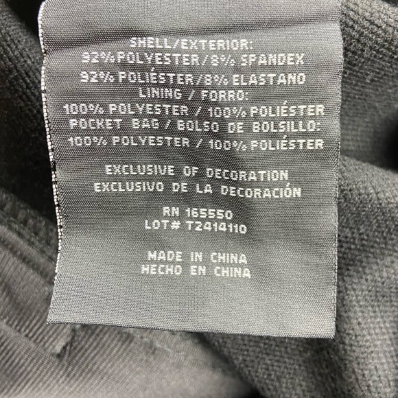 32 Degree Heat Men's Full Zip tech vest Size Medium, 3 Pocket, Black. NWT - Picture 4 of 4